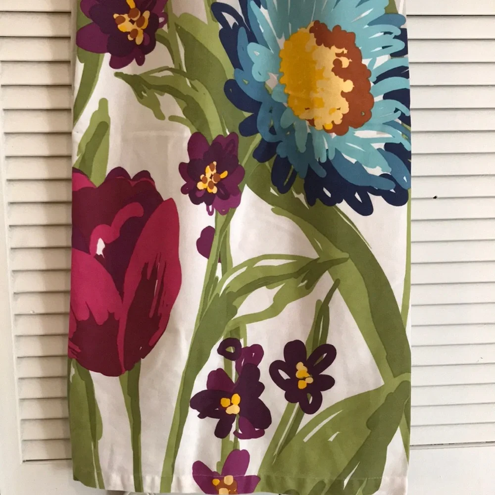 Floral Patterned Shower Curtain